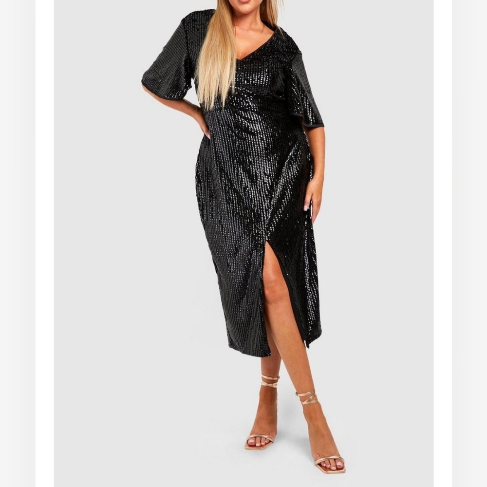 NWT sparkly sequined Plus Size Midi Dress 🖤